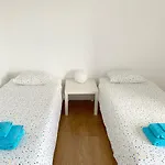 Cozy شقة *
